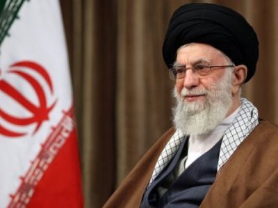 و محمّد جز فرستاده‌ای از سوی خدا نیست!