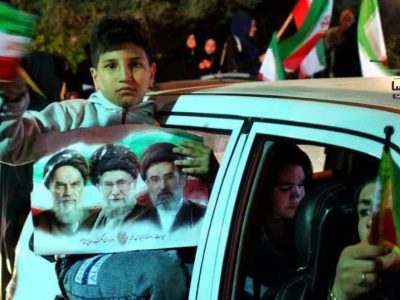 شعری که حضرت آقا و حاج قاسم با آن بی تاب و بیقرار شدند با خوانش دکتر محمدمهدی سیار در جمع مردم شهرستان فسا