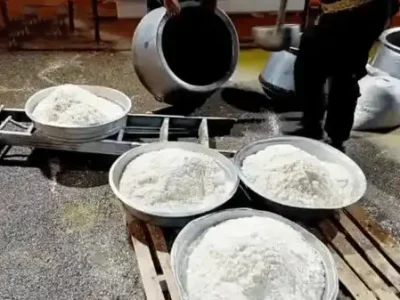 نذری ۷۲ دیگ در شهرستان فسا